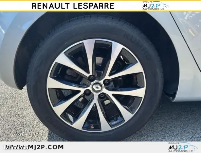 Renault Clio (1)